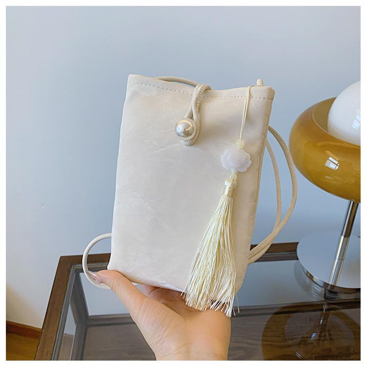 Новая сумка для мобильного телефона Guofeng, женская сумка-мессенджер, корейская версия, мини-сумка через плечо, простая маленькая сумка Macaron белый
Новая сумка для мобильного телефона Guofeng, женская сумка-мессенджер, корейская версия, мини-сумка через плечо, простая маленькая сумка Macaron белый