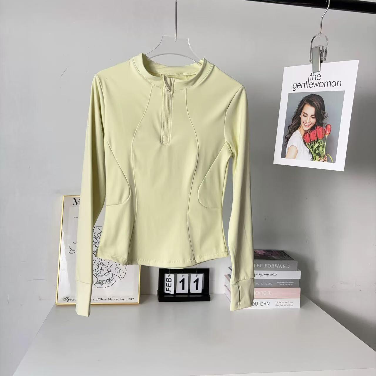 Women s Quick-Dry Half-Zip Yoga and Pilates Top - Short Sleeve, Bare Feel, Perfect for Autumn Running and Fitness Small світло-жовтого кольору
Women s Quick-Dry Half-Zip Yoga and Pilates Top - Short Sleeve, Bare Feel, Perfect for Autumn Running and Fitness Small світло-жовтого кольору