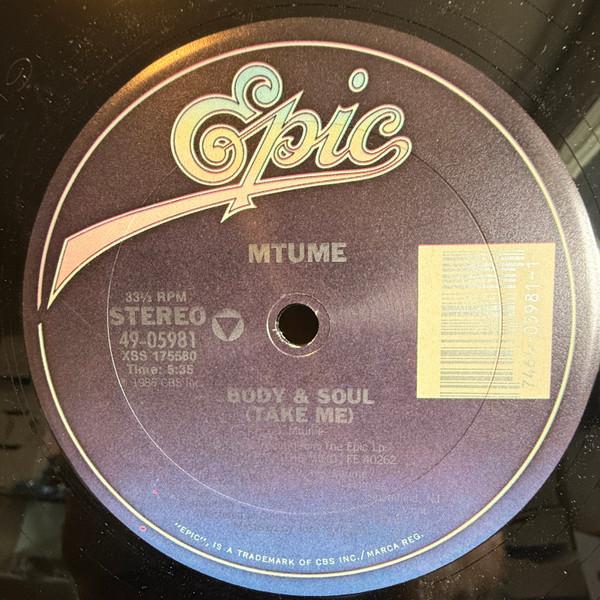 12inch Record MTUME - Body & Soul (Take Me) XSS175580 Epic 1986 US Soul/Funk Used
12inch Record MTUME - Body & Soul (Take Me) XSS175580 Epic 1986 US Soul/Funk Used
