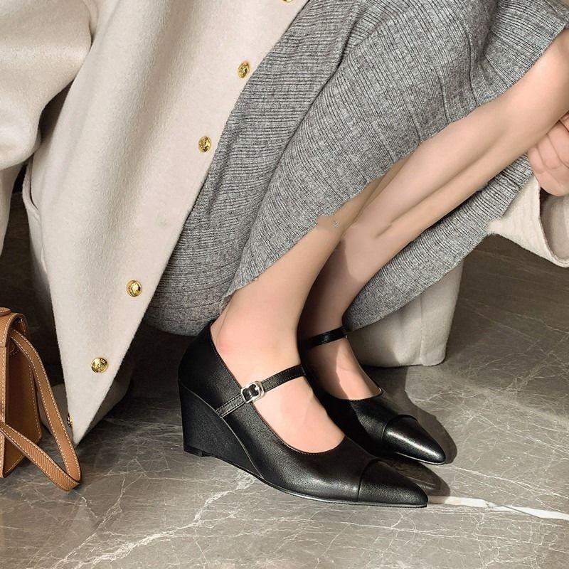 2025 summer new French temperament socialite silver pointed wedge heel high heels light mouth Mary Jane single shoes women 40 чорний
2025 summer new French temperament socialite silver pointed wedge heel high heels light mouth Mary Jane single shoes women 40 чорний