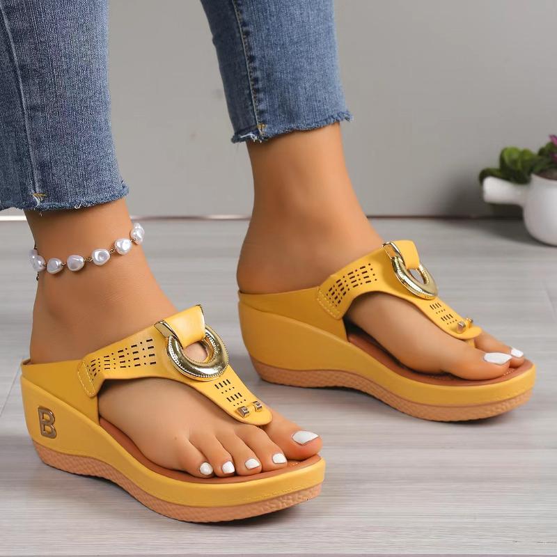 Fashion Summer Slippers Women 2024 Big Size Platform Wedges Sandals Slippers Non-Slip Open Toe Flip Flops Ladies Comfortable Beach Shoes 43 жёлтый
Fashion Summer Slippers Women 2024 Big Size Platform Wedges Sandals Slippers Non-Slip Open Toe Flip Flops Ladies Comfortable Beach Shoes 43 жёлтый