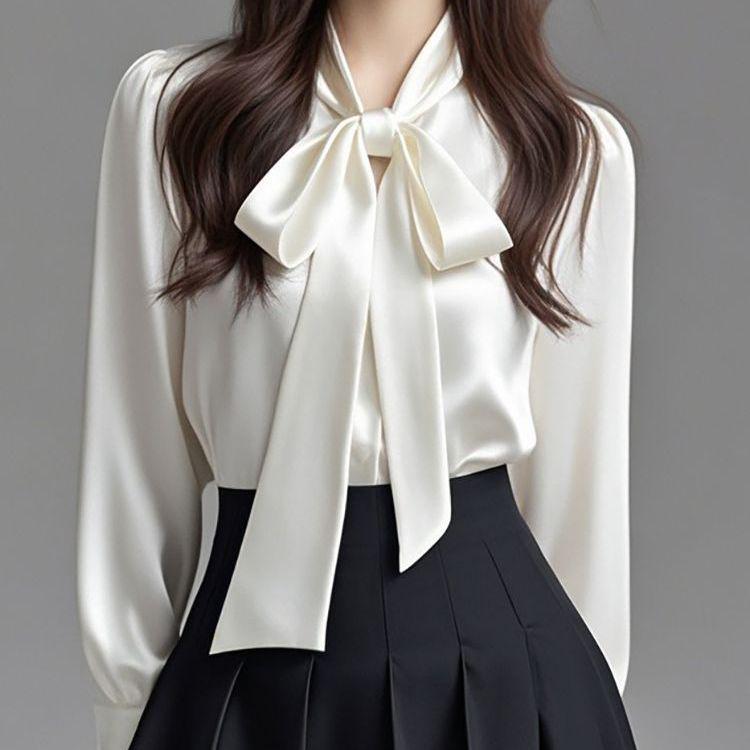 Fleece-Lined Bow Tie Long-Sleeve White Shirt XXS 30 and below
Fleece-Lined Bow Tie Long-Sleeve White Shirt XXS 30 and below
