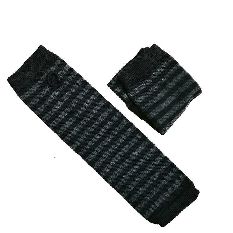 Black & White Striped Fingerless Cotton Cosplay Arm Sleeves серый/чёрный
Black & White Striped Fingerless Cotton Cosplay Arm Sleeves серый/чёрный