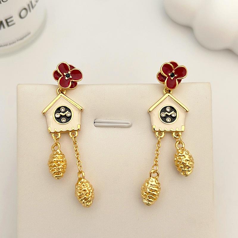 Creative And Interesting Drip Glaze Small House Stud Earrings Cute Pine Cone Flower Long Earrings Commuter Versatile Personalized Earrings Women
Creative And Interesting Drip Glaze Small House Stud Earrings Cute Pine Cone Flower Long Earrings Commuter Versatile Personalized Earrings Women