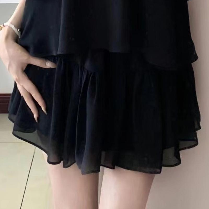 French Elegant Pearl Halter Pleated Set: Summer 2026 Top & High-Waisted Skirt Pants for Women L (50-55 kg)
French Elegant Pearl Halter Pleated Set: Summer 2026 Top & High-Waisted Skirt Pants for Women L (50-55 kg)