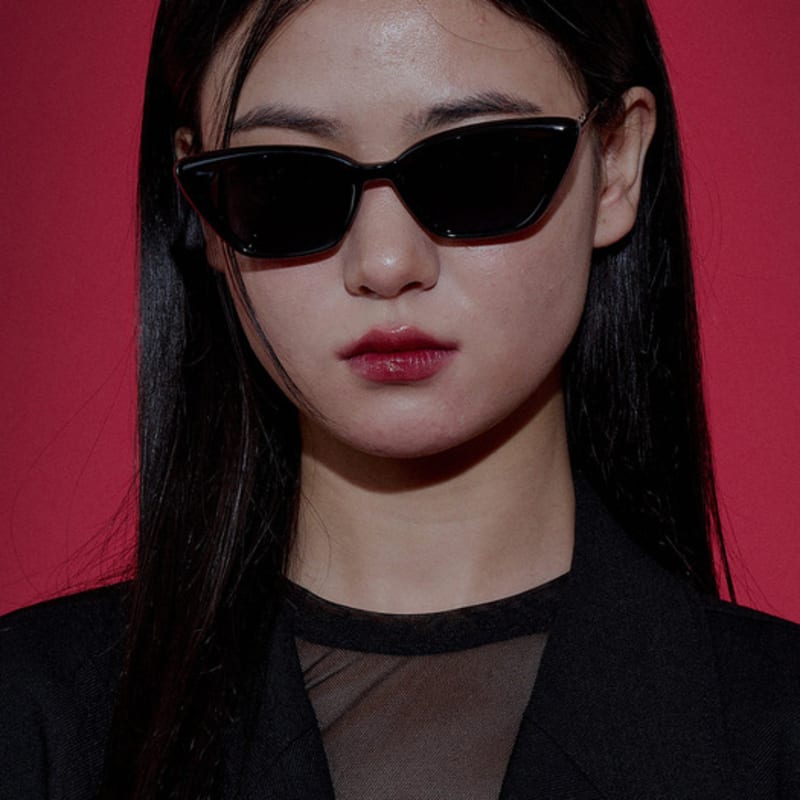 RECLOW ENCLOS SUNGLASS BLACK FREE
RECLOW ENCLOS SUNGLASS BLACK FREE
