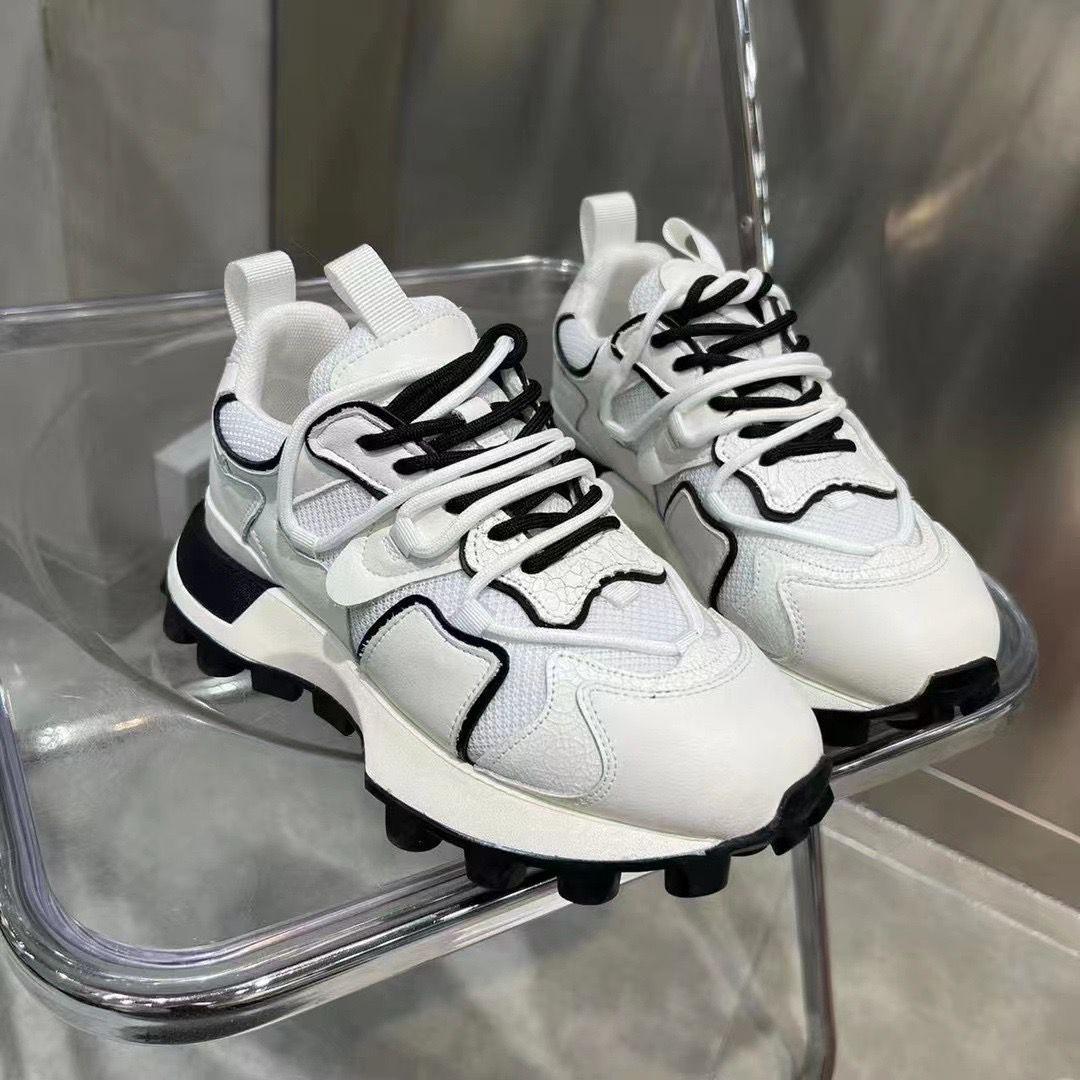 Platform dad shoes women 2025 new autumn shoes Forrest Gump shoes British single shoes Xiaobai sports and leisure board shoes 40 білий
Platform dad shoes women 2025 new autumn shoes Forrest Gump shoes British single shoes Xiaobai sports and leisure board shoes 40 білий