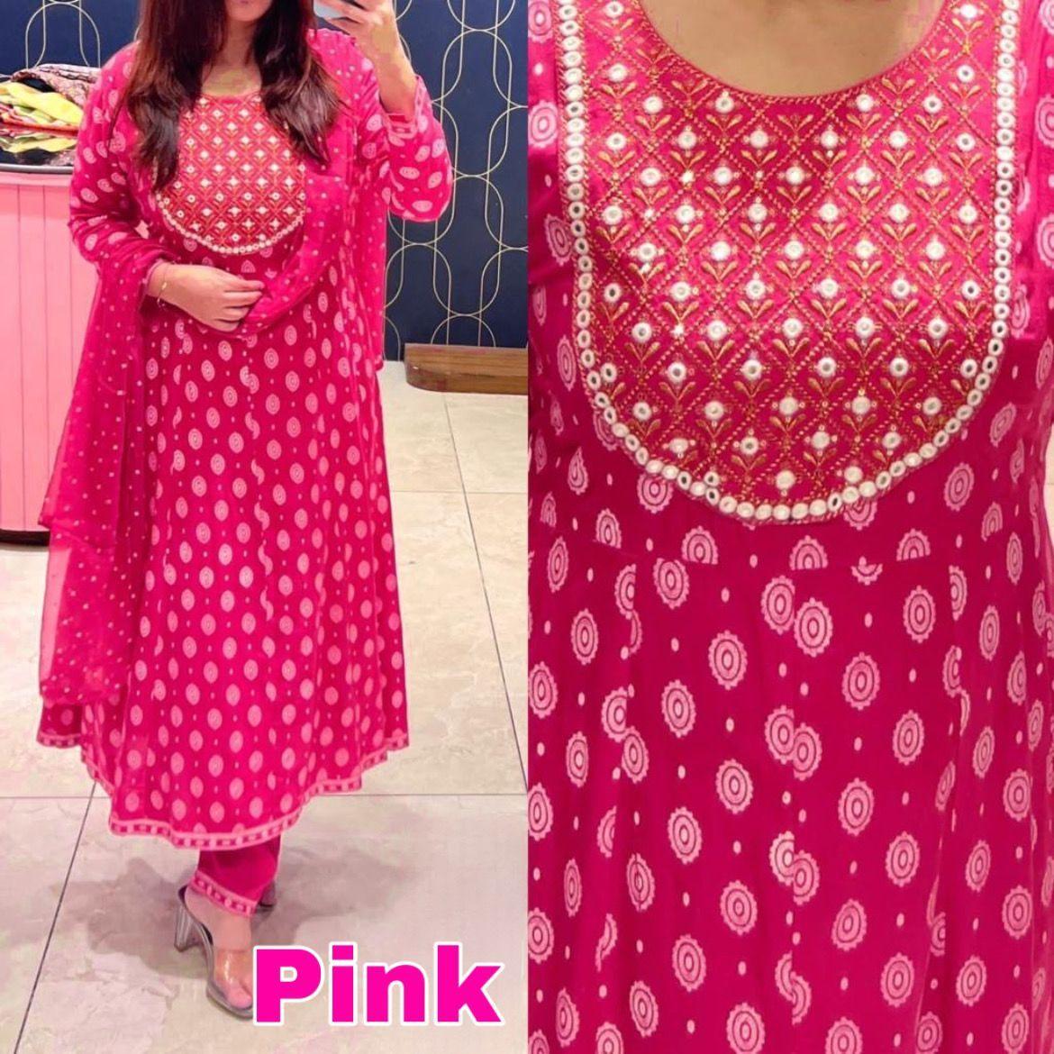 Курти из искусственного шелка Анаркали с брюками и шифоновой дупаттой*
Курти из искусственного шелка Анаркали с брюками и шифоновой дупаттой*