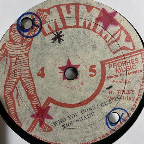 12inch Record SHADES (8) / JACKIE PARIS (2) - Who You Gonna Run To / Once In My L none Mummy 1970 Jamaica Reggae, Ska & Dub Used
12inch Record SHADES (8) / JACKIE PARIS (2) - Who You Gonna Run To / Once In My L none Mummy 1970 Jamaica Reggae, Ska & Dub Used
