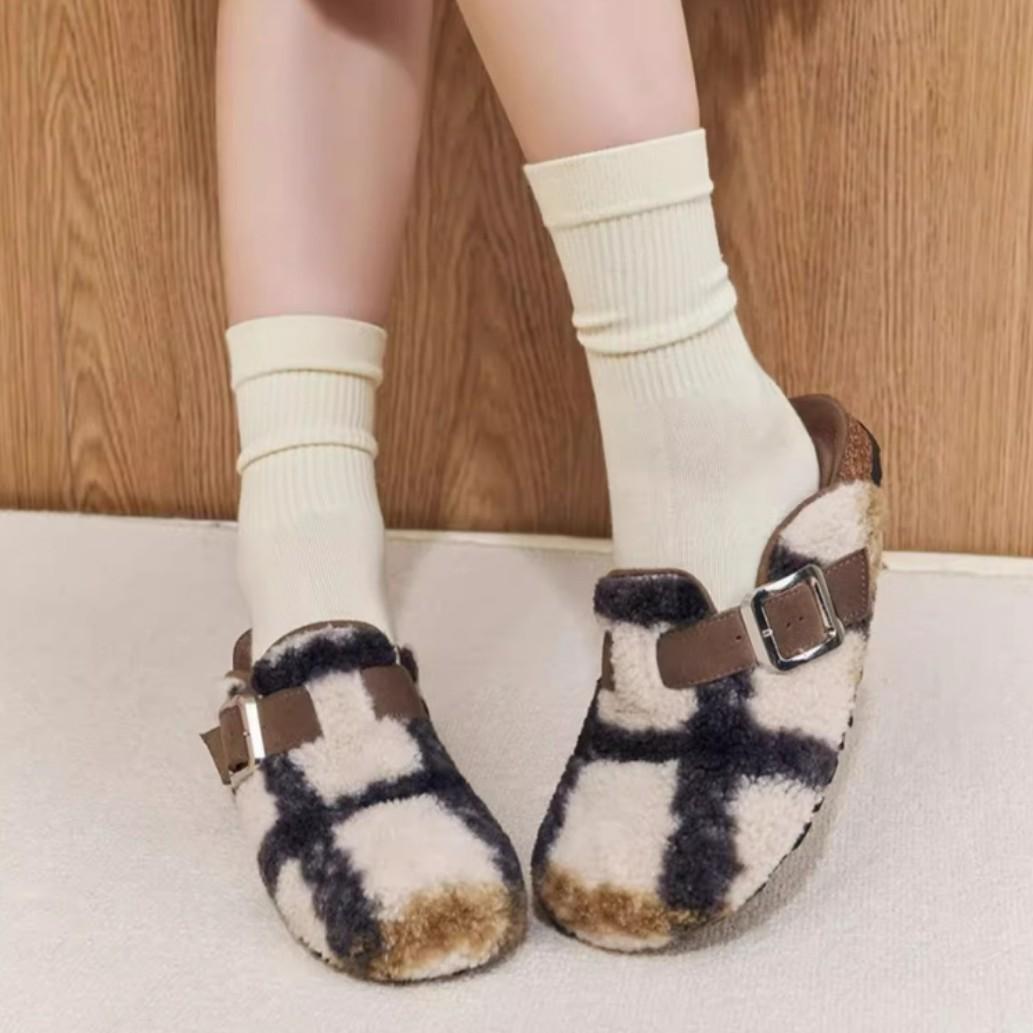 Retro casual platform Birkenstocks half-towed women s autumn and winter 2024 new outer wear bag head Boken hairy slippers women 35
Retro casual platform Birkenstocks half-towed women s autumn and winter 2024 new outer wear bag head Boken hairy slippers women 35