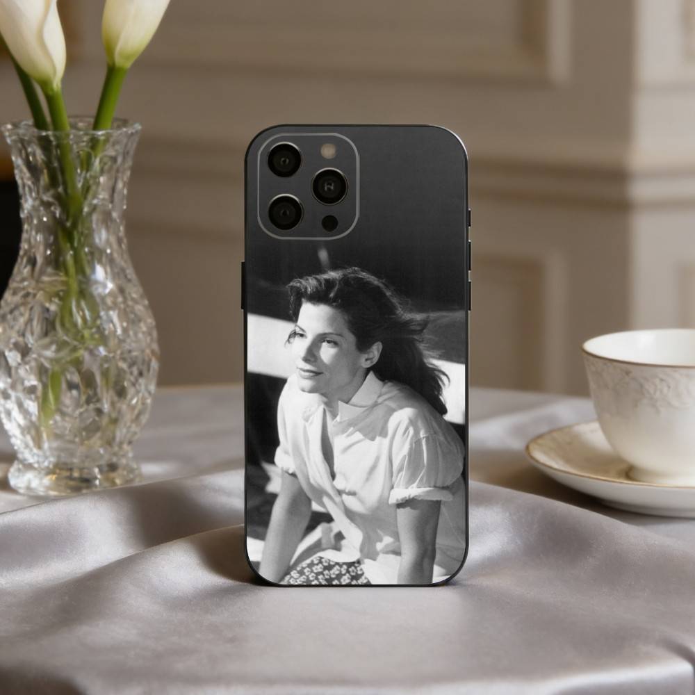 90S S-Sandra B-Bullock Actress Phone Case For iPhone 17pro,16,15,14,13,12,11 Plus,Pro Max,XS,Soft Silicone Black Cover iPhone17promax
90S S-Sandra B-Bullock Actress Phone Case For iPhone 17pro,16,15,14,13,12,11 Plus,Pro Max,XS,Soft Silicone Black Cover iPhone17promax