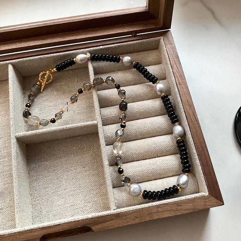Real gold electroplated black agate beaded necklace female high-end design sense niche special-shaped natural pearl collarbone chain neck chain
Real gold electroplated black agate beaded necklace female high-end design sense niche special-shaped natural pearl collarbone chain neck chain