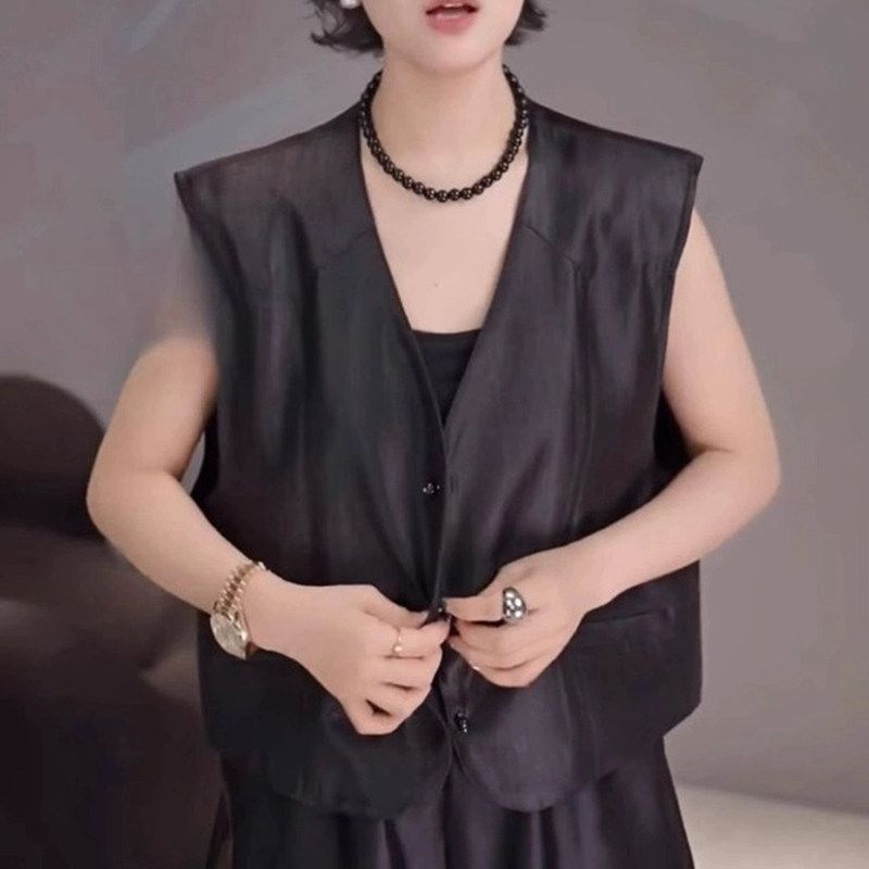 Fashionable and Stylish Design Vest 2026 Autumn Loose Casual Versatile Solid Color Sleeveless Top for Women Black S
Fashionable and Stylish Design Vest 2026 Autumn Loose Casual Versatile Solid Color Sleeveless Top for Women Black S