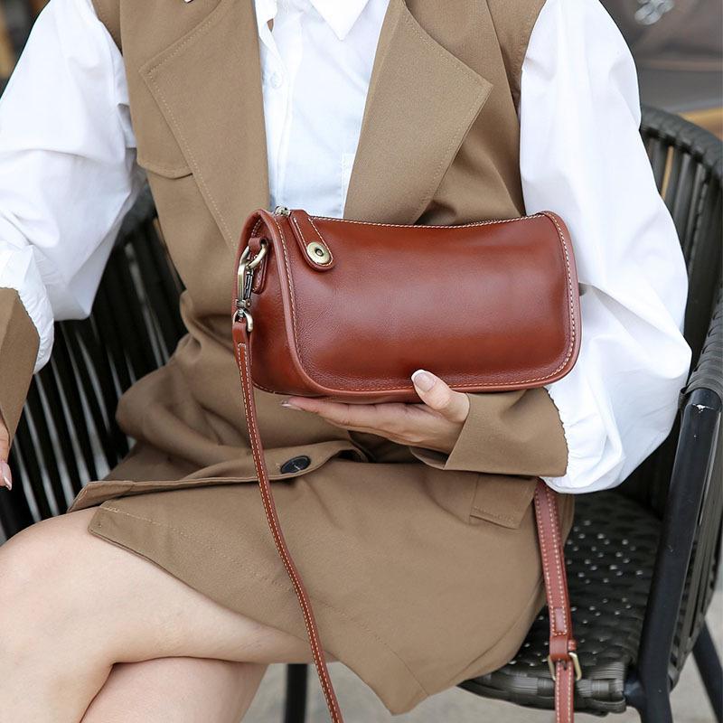 Small Square Bag Autumn New Trendy Simple and Versatile One Shoulder Crossbody Bag Genuine Leather Women s Bag
Small Square Bag Autumn New Trendy Simple and Versatile One Shoulder Crossbody Bag Genuine Leather Women s Bag