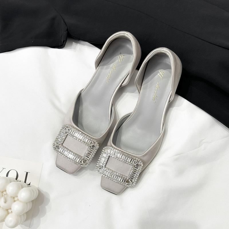 Height increase 6cm snowflake rhinestone buckle shallow mouth single shoes women s 2025 summer new French breathable hollow satin sandals 40 серебряный
Height increase 6cm snowflake rhinestone buckle shallow mouth single shoes women s 2025 summer new French breathable hollow satin sandals 40 серебряный