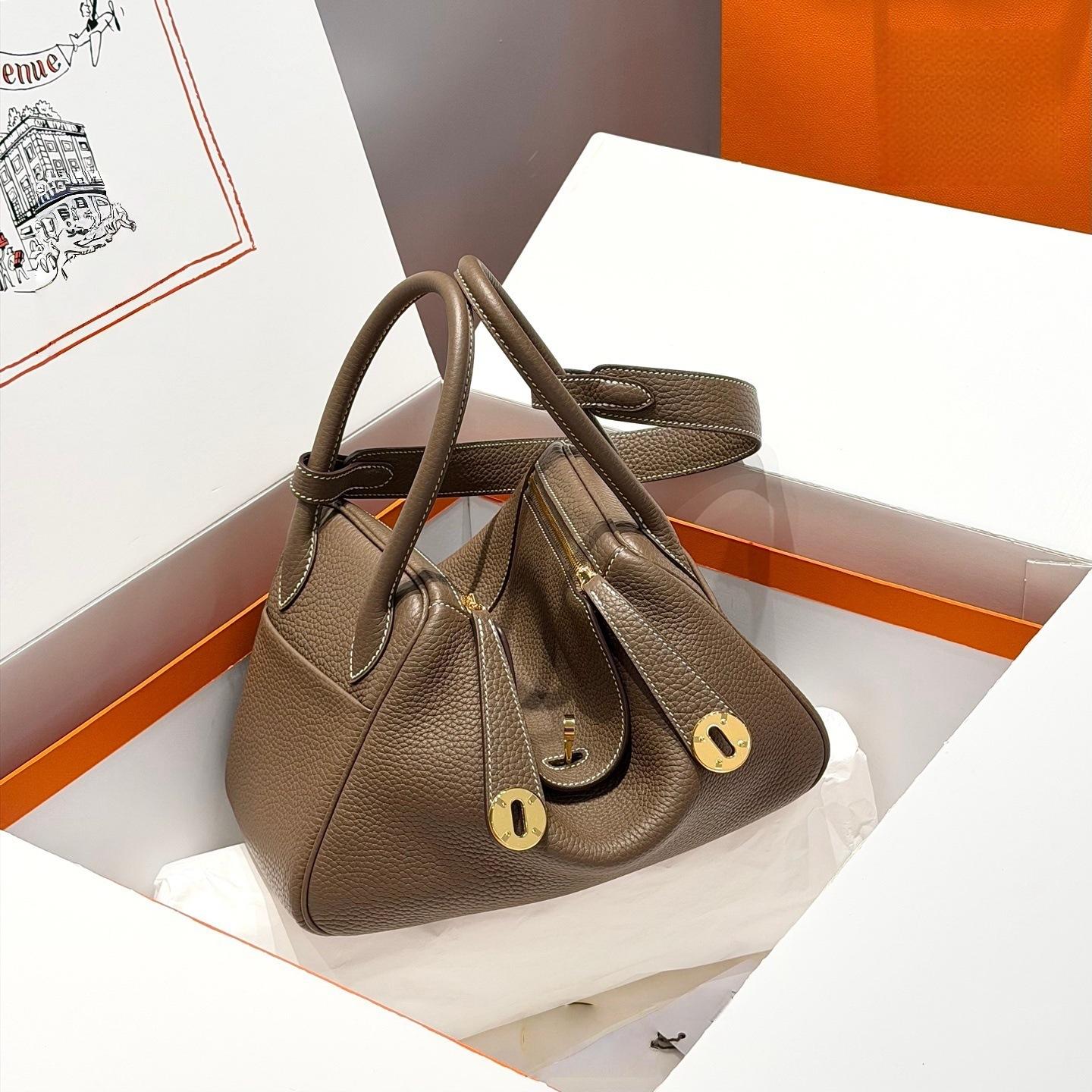 H Home Stainless Steel Hardware TC Genuine Leather Lindi Bag 19/26/30 Lychee Pattern Head Layer Handheld Doctor s 19x12.5x9(cm)
H Home Stainless Steel Hardware TC Genuine Leather Lindi Bag 19/26/30 Lychee Pattern Head Layer Handheld Doctor s 19x12.5x9(cm)