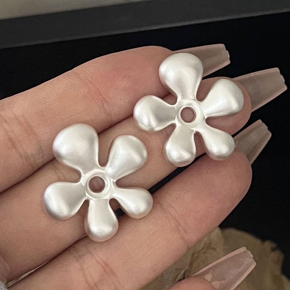 925 Sterling Silver Vintage Earrings For Women Trendy Simple Simple Flower Earring Jewelry Prevent Allergy Party Accessories
925 Sterling Silver Vintage Earrings For Women Trendy Simple Simple Flower Earring Jewelry Prevent Allergy Party Accessories