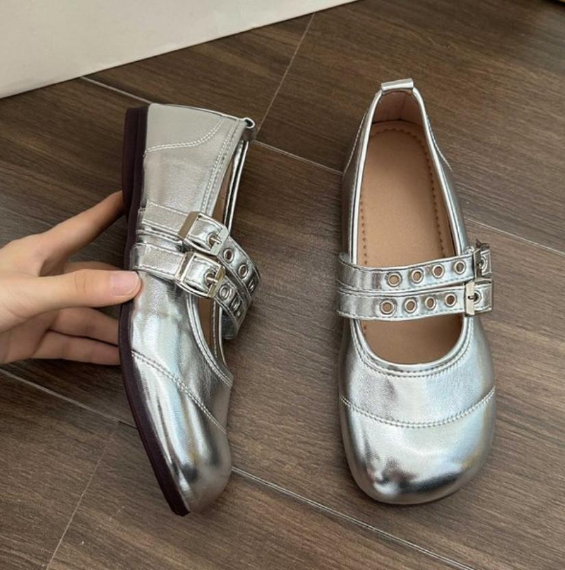 Female Footwear Round Toe Luxury Women Mary Janes Shoes Shallow Fashion Buckle Strap Ladies Lolita Single Ballet Flats Shoes 40 срібний
Female Footwear Round Toe Luxury Women Mary Janes Shoes Shallow Fashion Buckle Strap Ladies Lolita Single Ballet Flats Shoes 40 срібний