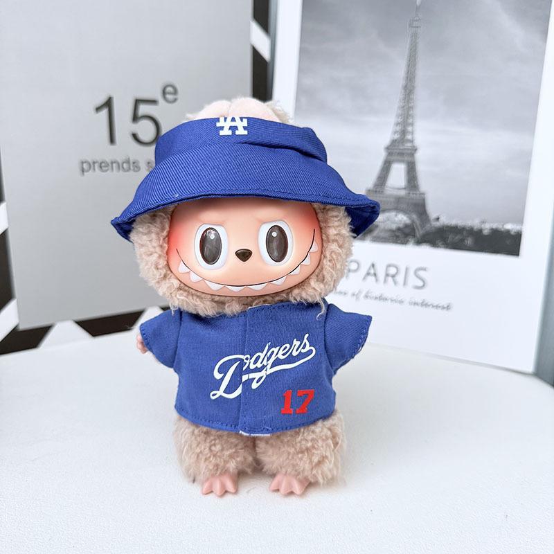 Перше, друге та третє покоління підвіски для одягу Labubu, одяг для сидячого малюка Labubu, трендовий бейсбольний костюм LA
Перше, друге та третє покоління підвіски для одягу Labubu, одяг для сидячого малюка Labubu, трендовий бейсбольний костюм LA