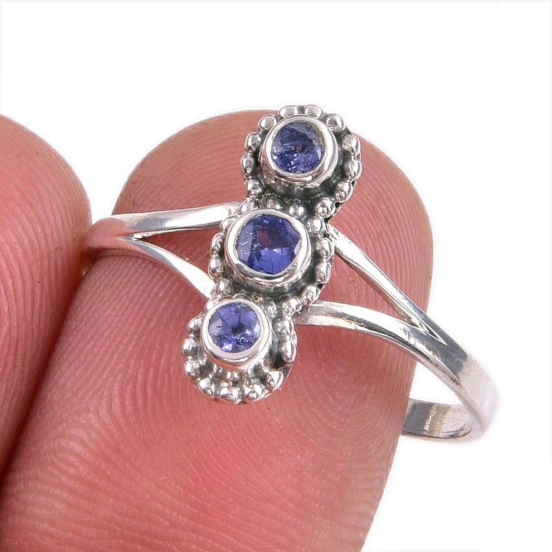 Natural Tanzanite Gemstone 925 Solid Sterling Silver Jewelry Ring Size 10 D2a31
Natural Tanzanite Gemstone 925 Solid Sterling Silver Jewelry Ring Size 10 D2a31