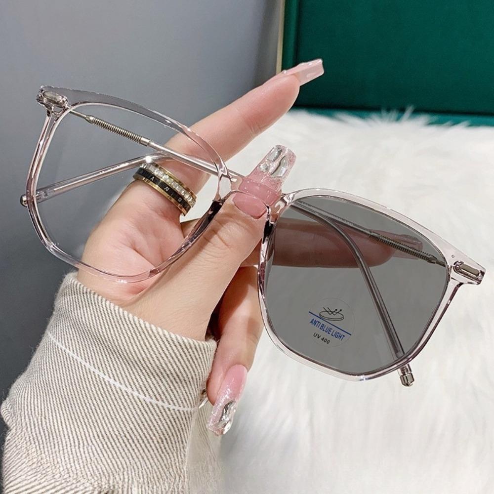 Фотохромные очки с квадратной оправой против излучения для женщин и мужчин, безободковые очки-хамелеоны
Фотохромные очки с квадратной оправой против излучения для женщин и мужчин, безободковые очки-хамелеоны