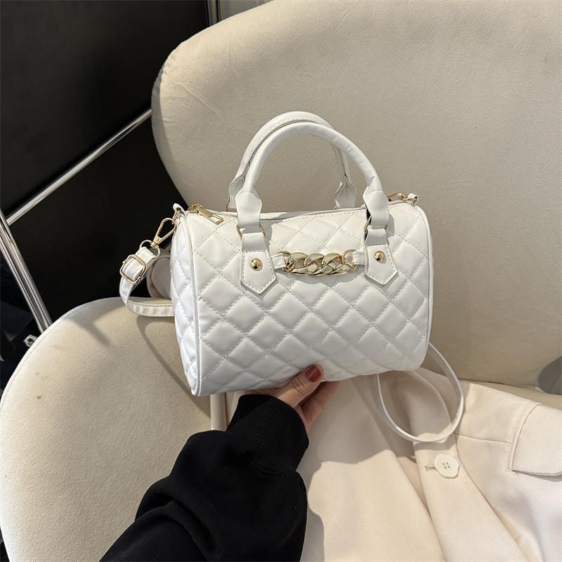 Trendy Minimalist Women s Pu Leather Handbag 2023 New Design Box Shape Crossbody Bag білий
Trendy Minimalist Women s Pu Leather Handbag 2023 New Design Box Shape Crossbody Bag білий