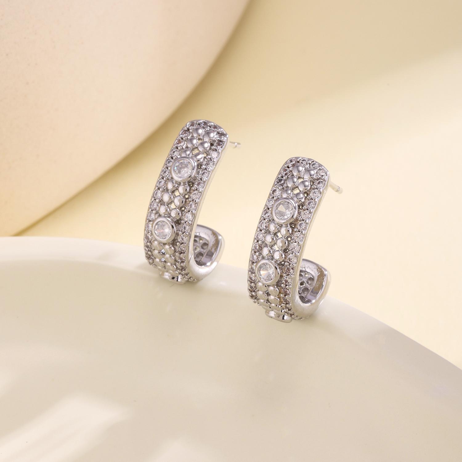 Nidin New Fashion C-Shaped Full Crystal Zircon Stud Earrings For Women Trendy Minimalist Party Wedding Ear Jewelry Fine Gifts серебряный
Nidin New Fashion C-Shaped Full Crystal Zircon Stud Earrings For Women Trendy Minimalist Party Wedding Ear Jewelry Fine Gifts серебряный