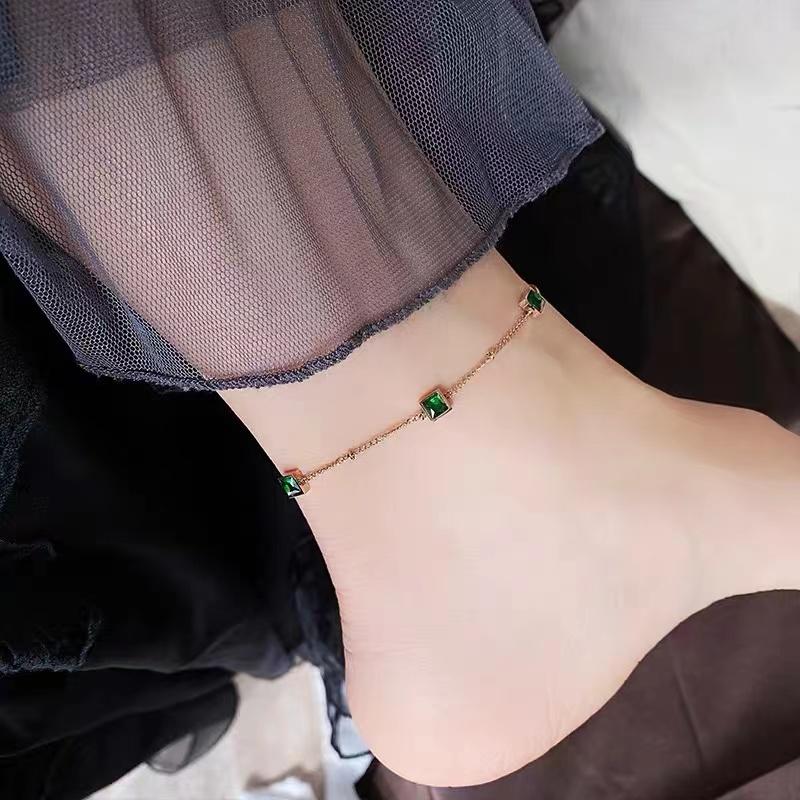 Advanced Green Zircon Necklace Stainless steel Non Fading Design Sense of Simplicity Temperament Clavicle Chain For Woman 2026
Advanced Green Zircon Necklace Stainless steel Non Fading Design Sense of Simplicity Temperament Clavicle Chain For Woman 2026