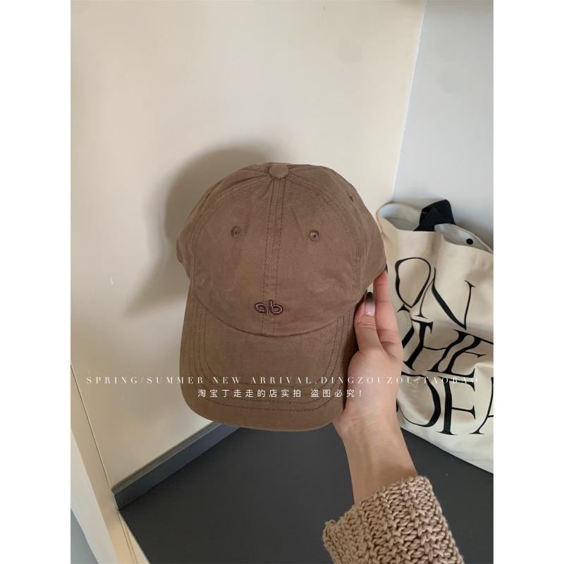 Embroidered Letter Baseball Caps for Both Men and Women with Soft Tops Large Heads and Pure Cotton Baseball Caps Make The Face Look Smaller M(56-58cm)
Embroidered Letter Baseball Caps for Both Men and Women with Soft Tops Large Heads and Pure Cotton Baseball Caps Make The Face Look Smaller M(56-58cm)