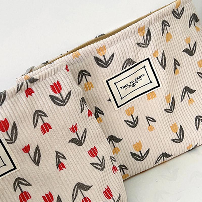 Vintage Flower Pattern Portable Makeup Bag Corduroy Travel Toiletry Organizer Pouch Orange
Vintage Flower Pattern Portable Makeup Bag Corduroy Travel Toiletry Organizer Pouch Orange