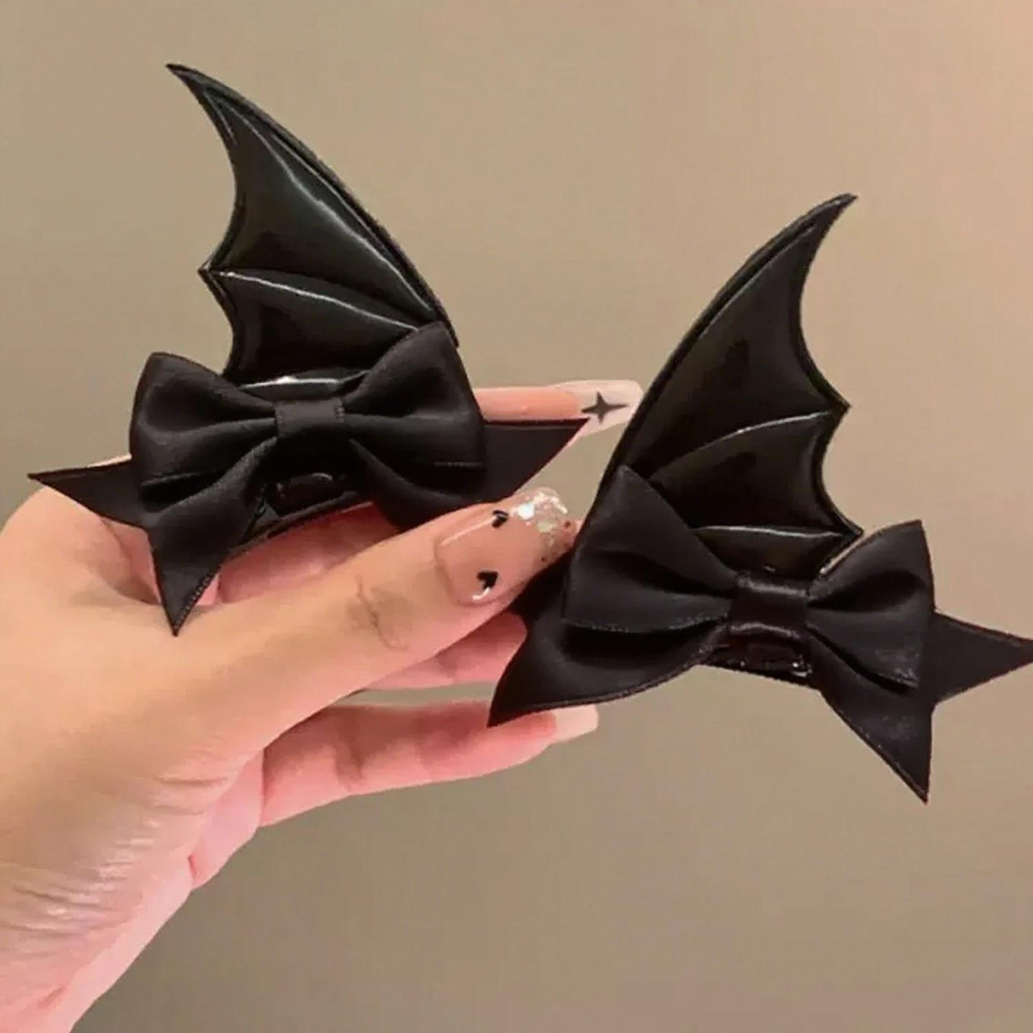 2/4Pcs Halloween Bat Wing Hair Clips Women Lolita Bat Devil Wings Shape Barrettes Gothic Spicy Girls Photo Prop Costume Hairpins
2/4Pcs Halloween Bat Wing Hair Clips Women Lolita Bat Devil Wings Shape Barrettes Gothic Spicy Girls Photo Prop Costume Hairpins