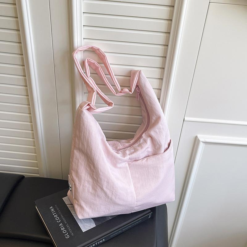Commuter versatile large-capacity bag women s new fashion casual nylon cloth tote bag shoulder bag рожевий
Commuter versatile large-capacity bag women s new fashion casual nylon cloth tote bag shoulder bag рожевий