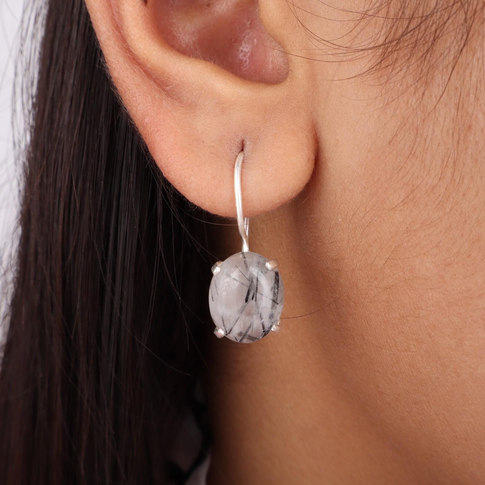 Natural Black Rutile Gemstone 925 Sterling Silver Jewelry Handmade Earrings1.05 EE-173-29
Natural Black Rutile Gemstone 925 Sterling Silver Jewelry Handmade Earrings1.05 EE-173-29