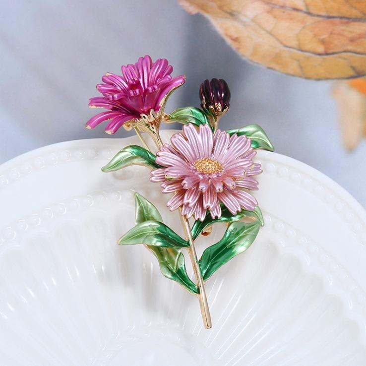 Retro gorgeous daisy brooch female simple temperament corsage jacket cardigan fashion versatile personalized pin with accessories фіолетовий
Retro gorgeous daisy brooch female simple temperament corsage jacket cardigan fashion versatile personalized pin with accessories фіолетовий