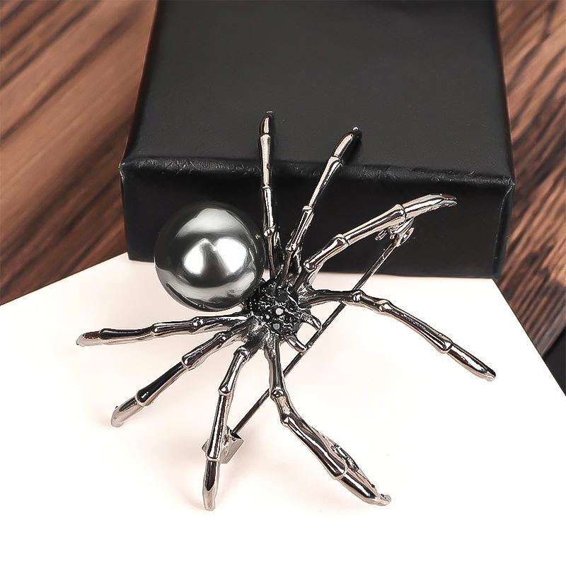 Halloween Brooches Breastpin Cosplay Pearl Spider Coat Sweater Pins Decorative Accessories
Halloween Brooches Breastpin Cosplay Pearl Spider Coat Sweater Pins Decorative Accessories