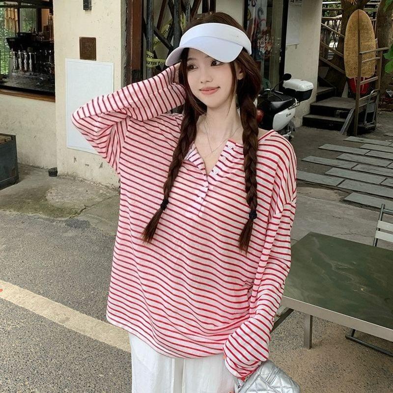 Striped Women s T-shirt Round Neck Half Open Button Contrasting Color T-shirts Summer Loose Famale Pullover Thin Long Sleeved Top XL
Striped Women s T-shirt Round Neck Half Open Button Contrasting Color T-shirts Summer Loose Famale Pullover Thin Long Sleeved Top XL