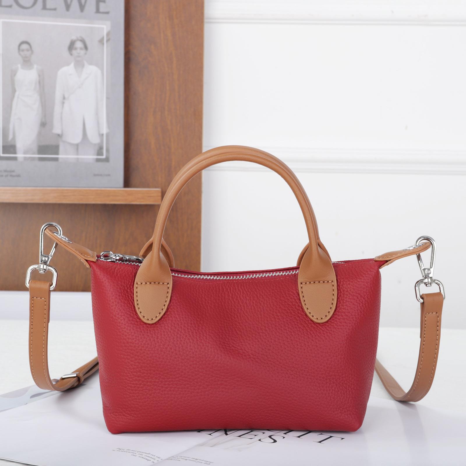 Сумка кроссбоди Новая Универсальная Модная Женская Сумка на Плечо красный
Сумка кроссбоди Новая Универсальная Модная Женская Сумка на Плечо красный