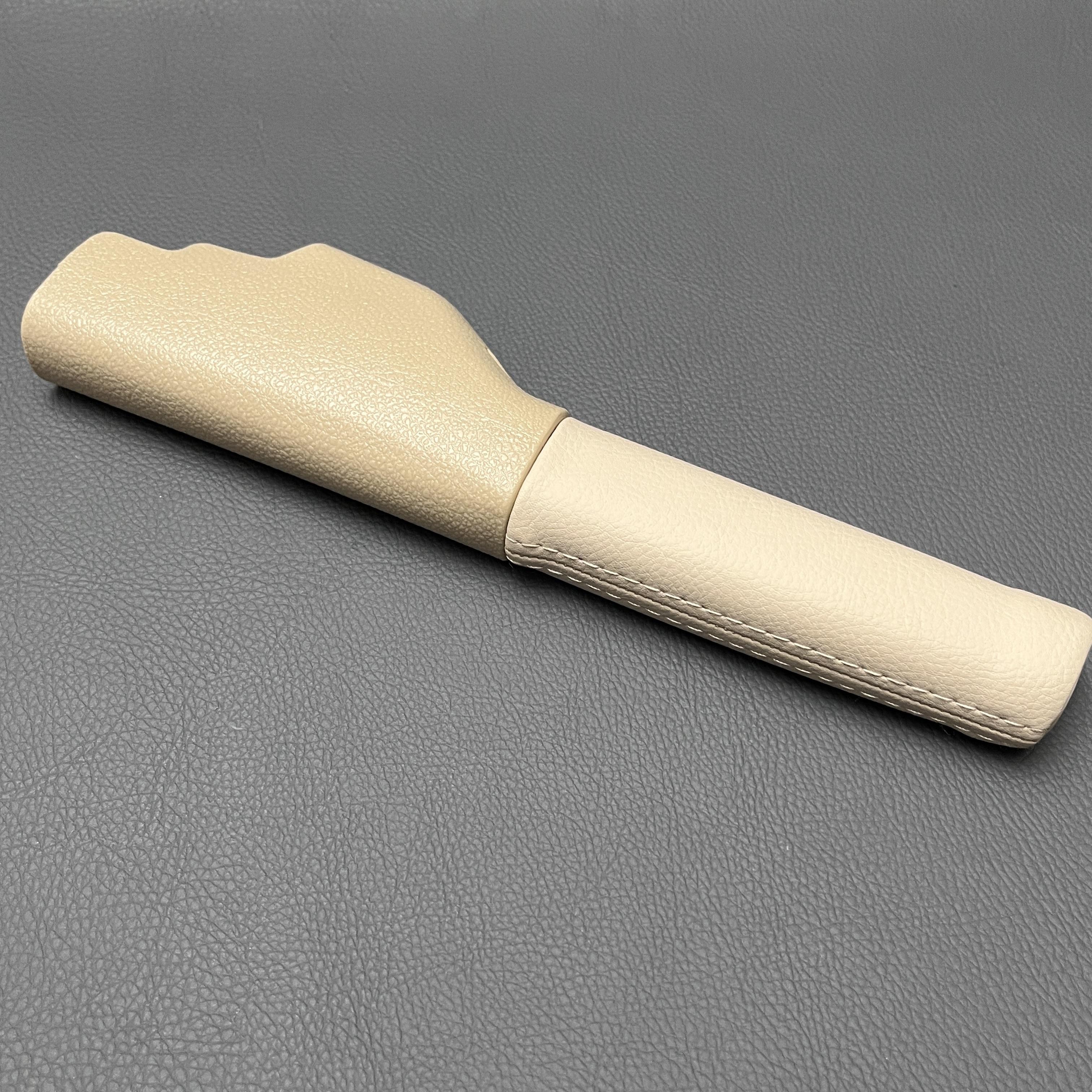 Leather Hand Parking Brake Handle Cover For VW Jetta GLI Golf 5 6 Rabbit GTI MK5 6 EOS 1K0711461A 1KD 711 461 A
Leather Hand Parking Brake Handle Cover For VW Jetta GLI Golf 5 6 Rabbit GTI MK5 6 EOS 1K0711461A 1KD 711 461 A
