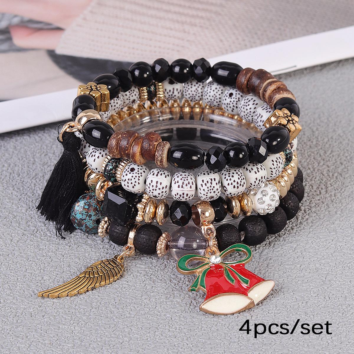 Bohemian Ethnic Bodhi Seed Beaded Bracelet with Christmas Jingle Bell Pendant чёрный
Bohemian Ethnic Bodhi Seed Beaded Bracelet with Christmas Jingle Bell Pendant чёрный