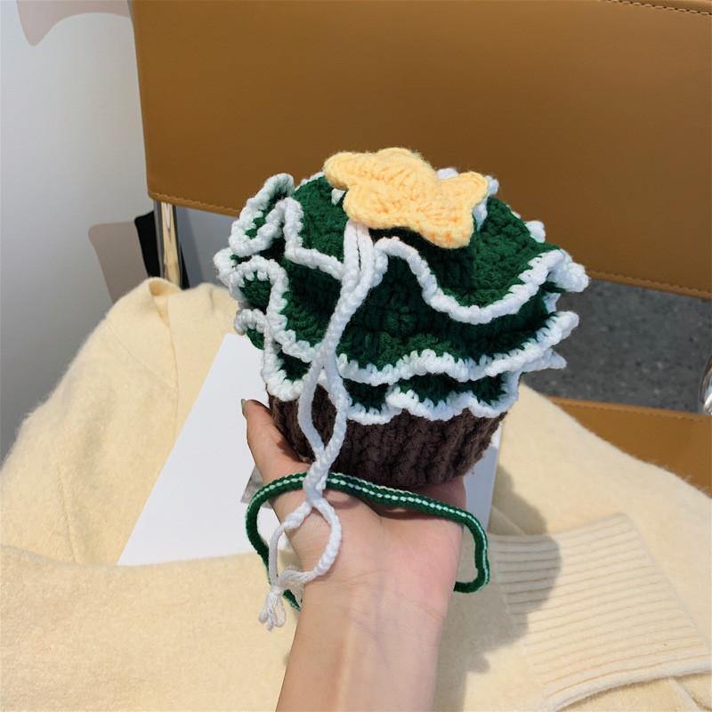 Fashionable Green Knitted Strawberry Cake Bucket Purse With Comfortable Single Shoulder Strap
Fashionable Green Knitted Strawberry Cake Bucket Purse With Comfortable Single Shoulder Strap
