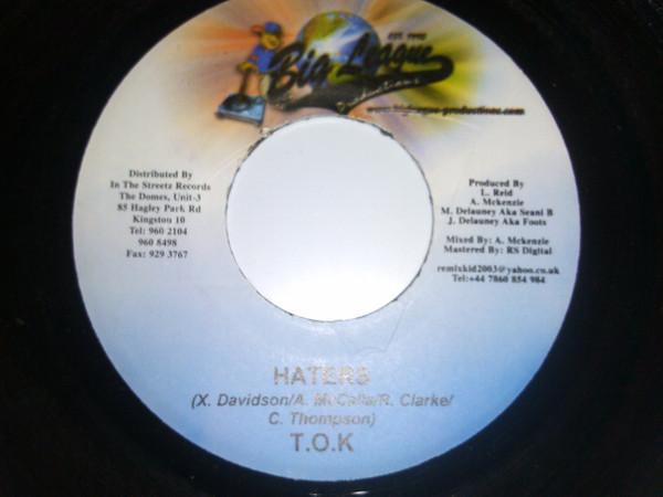 7inch Record T.O.K. / ZAGU ZARR - Haters / Naw Save NONE Big League Prod 2005 Jamaica Reggae, Ska & Dub Used
7inch Record T.O.K. / ZAGU ZARR - Haters / Naw Save NONE Big League Prod 2005 Jamaica Reggae, Ska & Dub Used