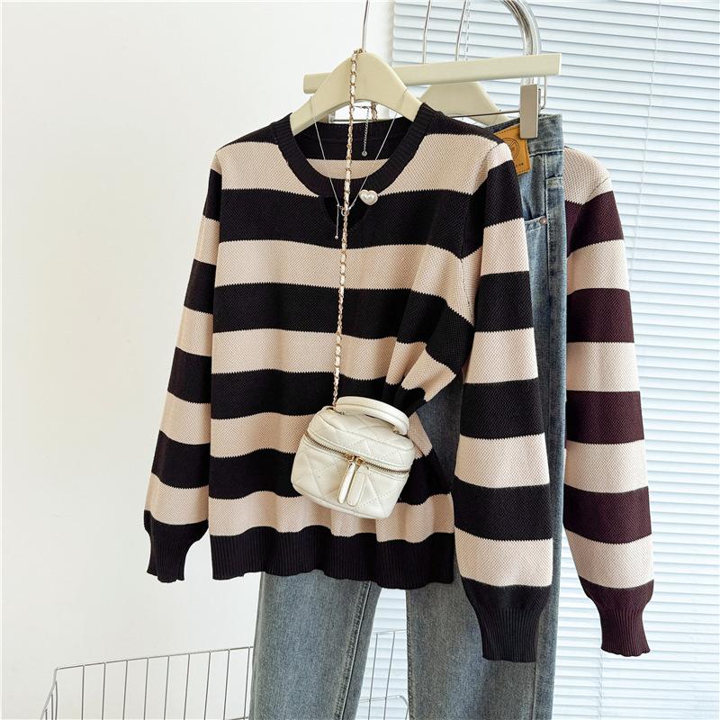 Свободная маскирующая живот полосатая трикотажная базовая рубашка женский осенне-зимний внутренний и внешний свитер average size чёрный
Свободная маскирующая живот полосатая трикотажная базовая рубашка женский осенне-зимний внутренний и внешний свитер average size чёрный