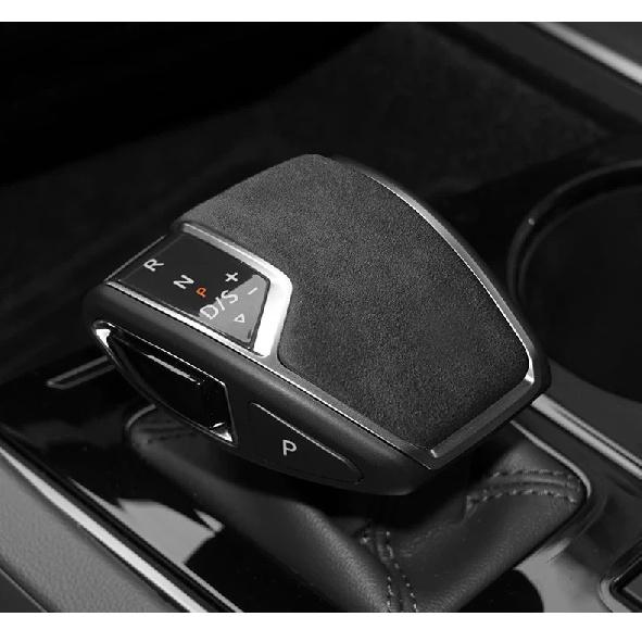 Для Volkswagen Touareg замша автомобільна ручка перемикання передач кришка наклейки авто центр консолі аксесуари для інтер єру чорний
Для Volkswagen Touareg замша автомобільна ручка перемикання передач кришка наклейки авто центр консолі аксесуари для інтер єру чорний