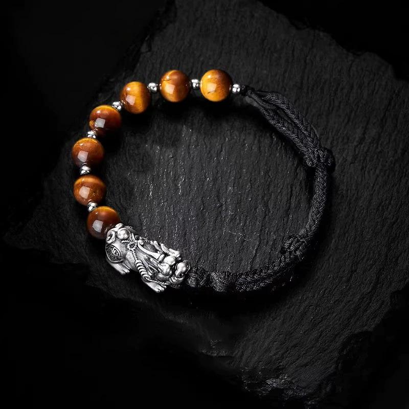 Hand-Woven Yellow Tiger Eye Bracelet with 999 Fine Silver for Men and Women, New Chinese Style
Hand-Woven Yellow Tiger Eye Bracelet with 999 Fine Silver for Men and Women, New Chinese Style