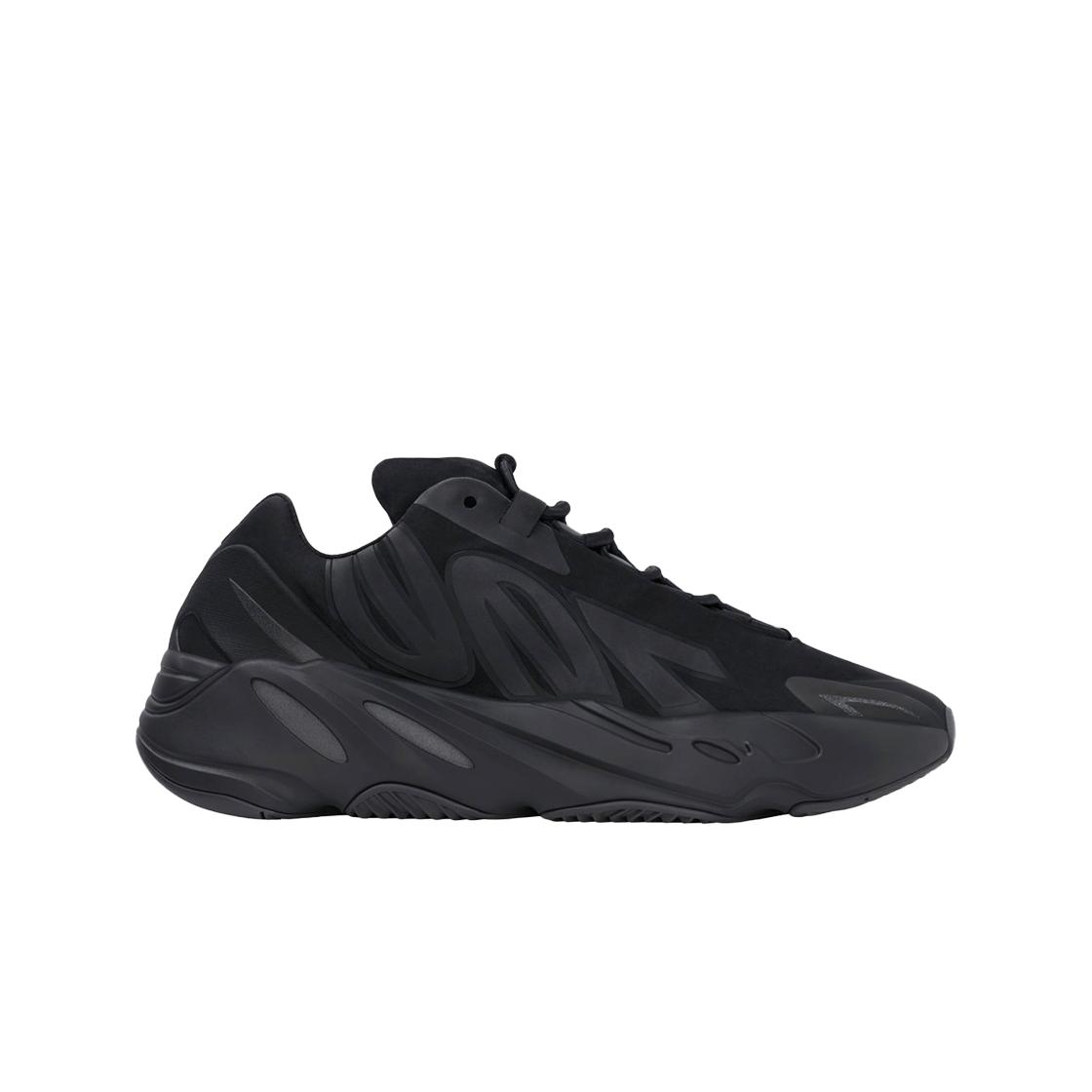 Adidas Yeezy Boost 700 Mnvn Triple Black 230
Adidas Yeezy Boost 700 Mnvn Triple Black 230