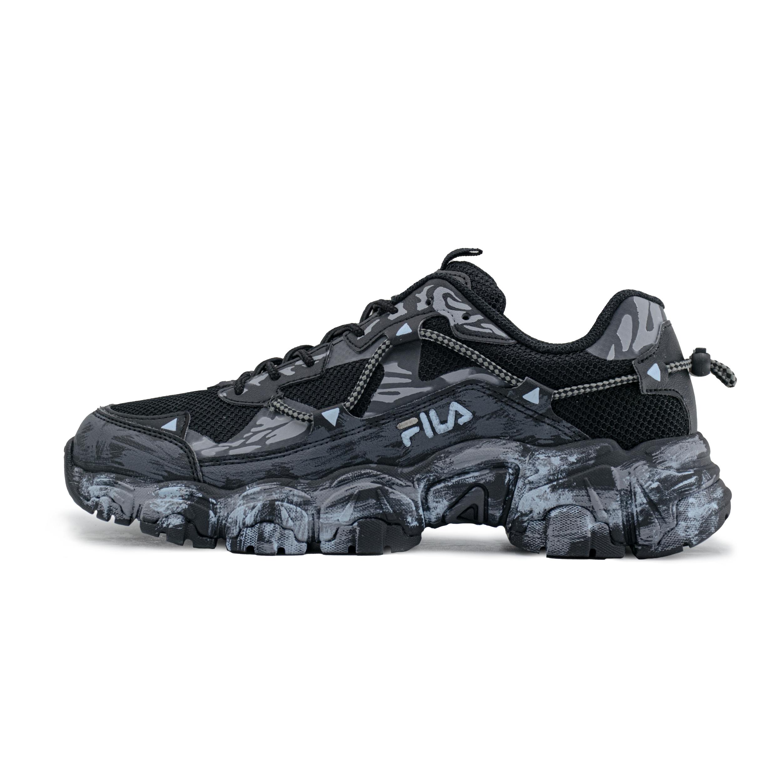 FILA Fluid Wasteland Style Low top Casual Shoes Unisex Black 1JM02570H_001(Team196-) 39
FILA Fluid Wasteland Style Low top Casual Shoes Unisex Black 1JM02570H_001(Team196-) 39