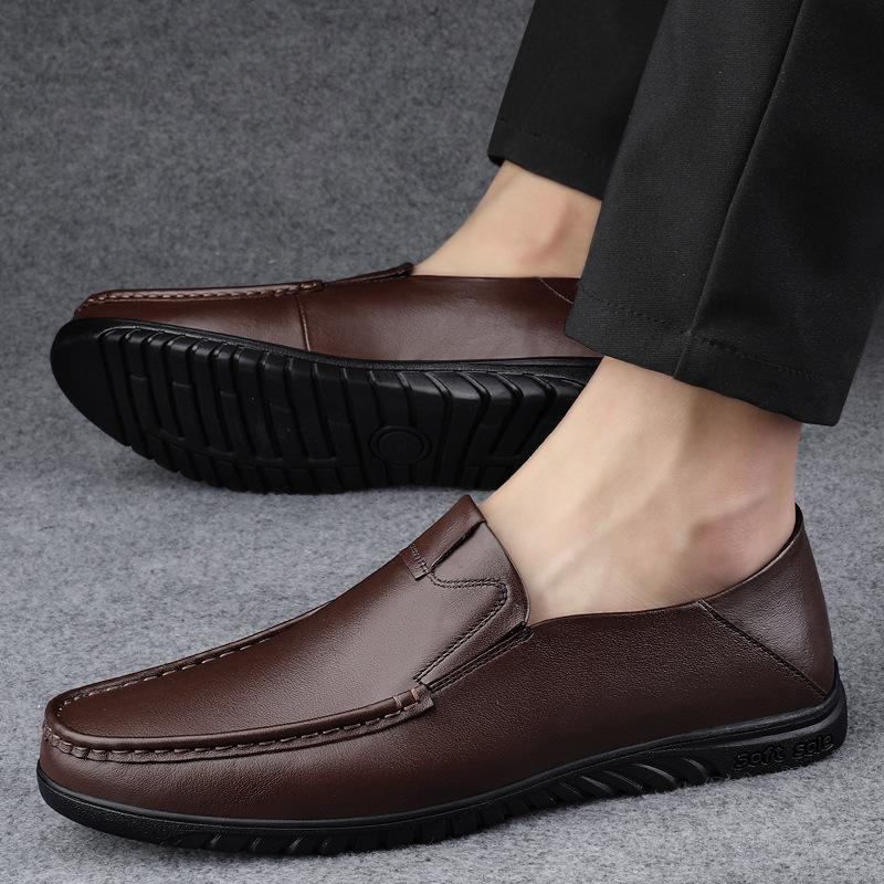 New men s leather shoes foreign trade large size 47 cowhide loafers men s British business casual Doudou shoes 37 чорний
New men s leather shoes foreign trade large size 47 cowhide loafers men s British business casual Doudou shoes 37 чорний