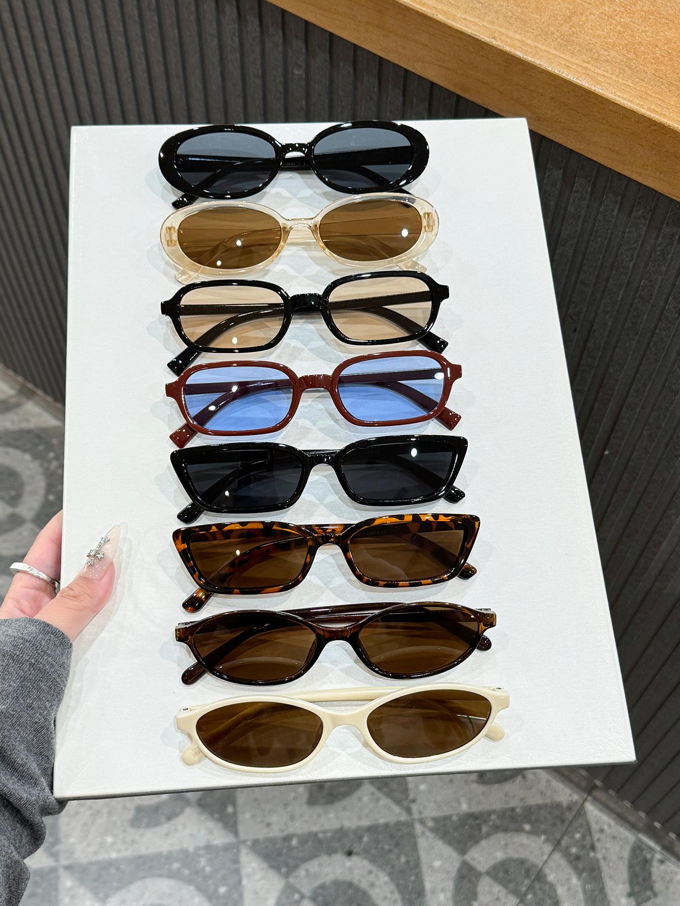 8Pcs European and American Retro Fashion Y2K Sunglasses, Used for Summer Sun Protection and Uv Protection, Lightweight.
8Pcs European and American Retro Fashion Y2K Sunglasses, Used for Summer Sun Protection and Uv Protection, Lightweight.
