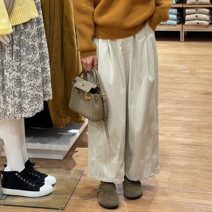 This Year s Trendy Wide-Leg Corduroy Pants for Petite Plus-Size Women - Autumn and Winter Collection Medium
This Year s Trendy Wide-Leg Corduroy Pants for Petite Plus-Size Women - Autumn and Winter Collection Medium