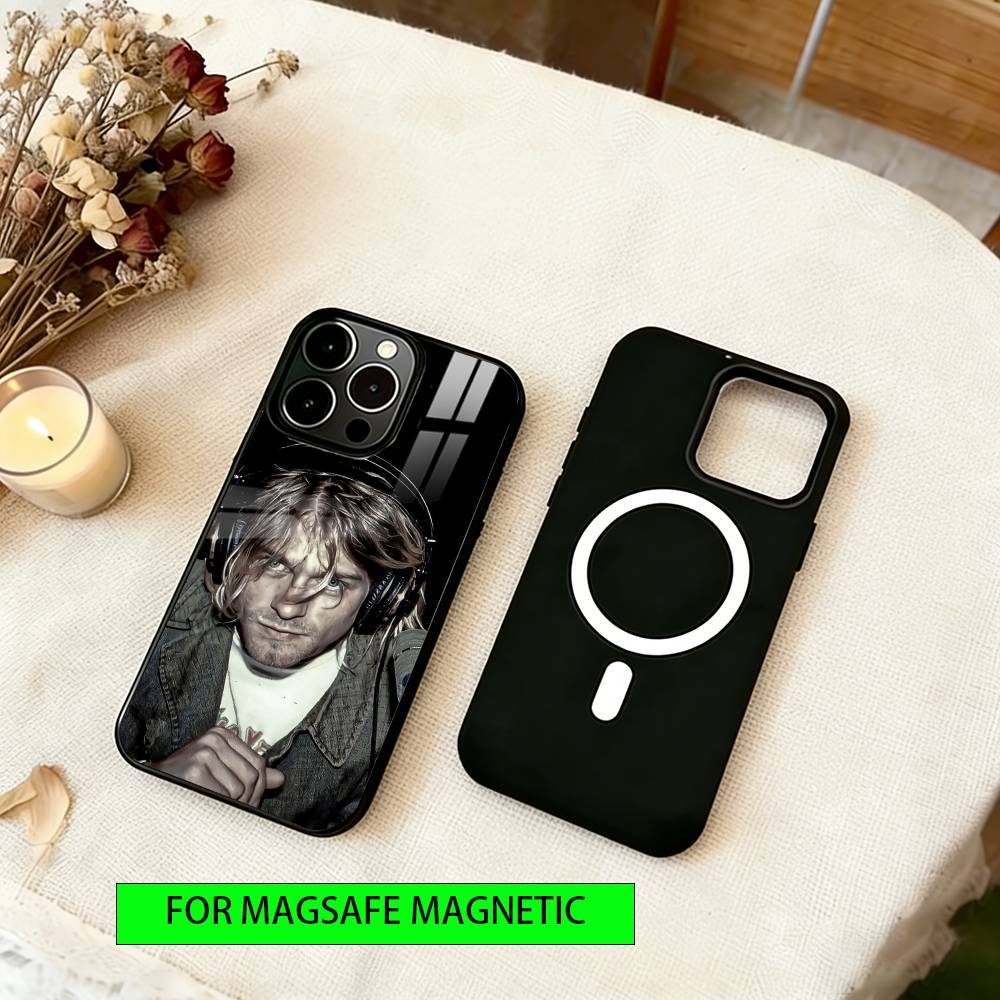 Чехол для телефона с изображением певца Курта Кобейна для iPhone 17, 16, 15, 14, 13, 12, 11 Plus, Pro, магнитный с поддержкой Magsafe, беспроводная зарядка iPhone17Air
Чехол для телефона с изображением певца Курта Кобейна для iPhone 17, 16, 15, 14, 13, 12, 11 Plus, Pro, магнитный с поддержкой Magsafe, беспроводная зарядка iPhone17Air